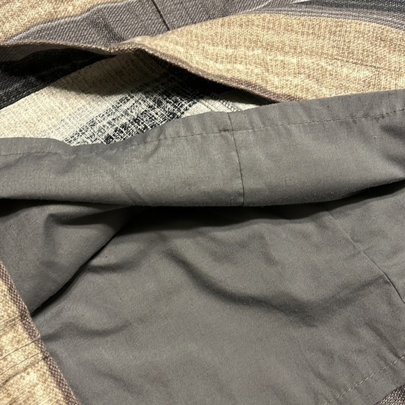 Adorable Striped Mini Skirt with pockets 18 - Picture 6 of 6